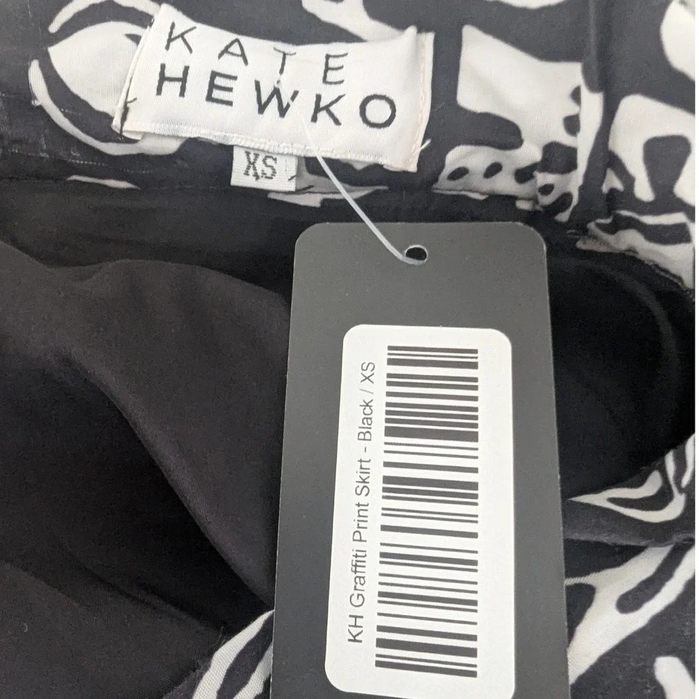 Kate Hewko Graffiti Print Midi Skirt Black White Pink XS Pleated Tulle Lined NWT